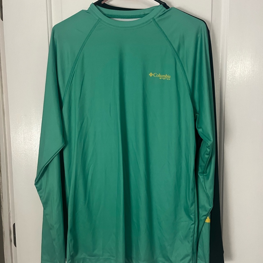 NWOT Men’s PFG Columbia Green and Yellow Long Sleeve Omni Tee
